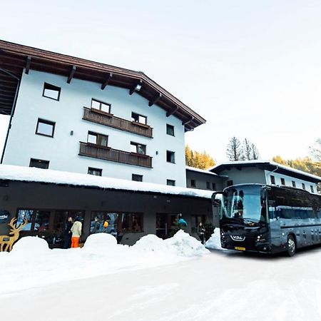 Hostel Contiki Haus Schoeneck Hopfgarten im Brixental Zewnętrze zdjęcie