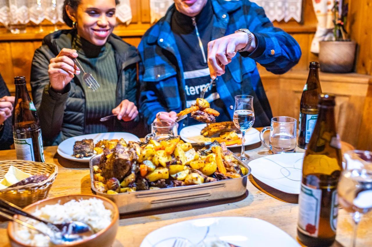 Hostel Contiki Haus Schoeneck Hopfgarten im Brixental Zewnętrze zdjęcie