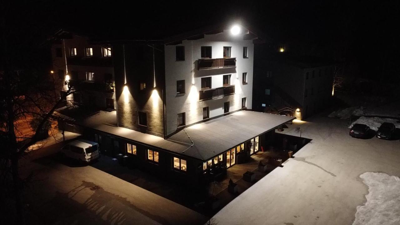 Hostel Contiki Haus Schoeneck Hopfgarten im Brixental Zewnętrze zdjęcie